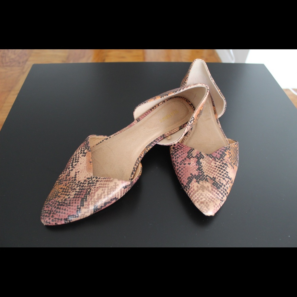 Snake flats